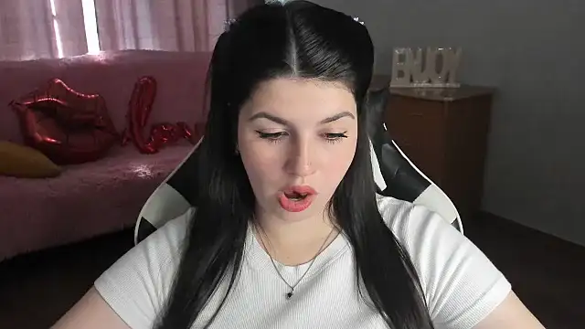 Živý XXX chat KisaModel