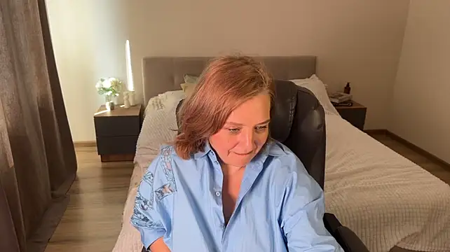 GeniusJinx's Live XXX Chat