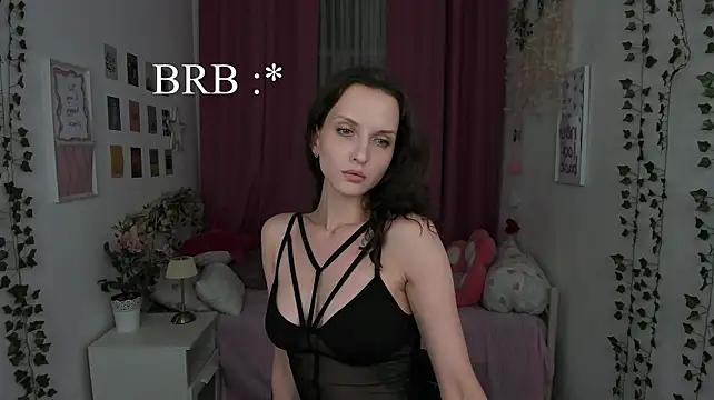 Ariadna_Shy's Live XXX Chat