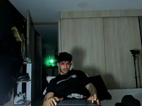 Dammianmiller Webcam Show