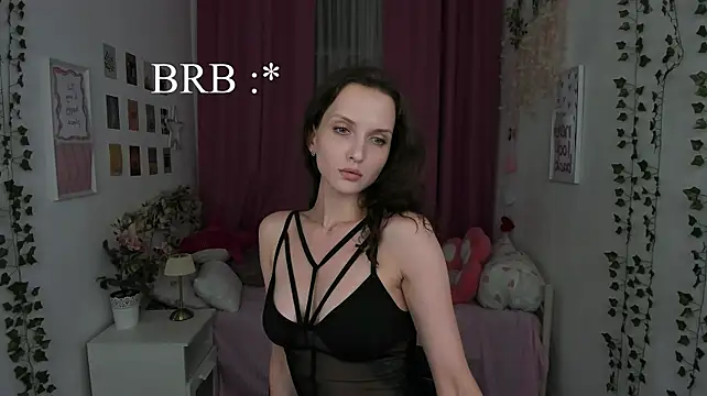 Ariadna_Shy Chat XXX in diretta