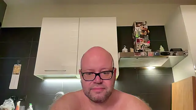 theitalianbearn Live XXX chat