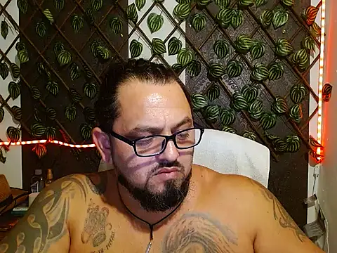 mr_wolf46 XXX чат на живо