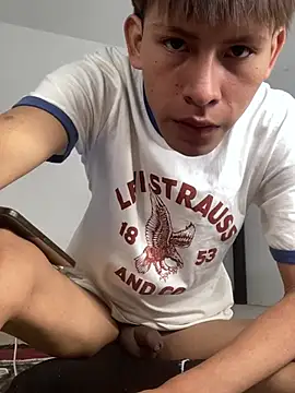 joe_l_k Show in webcam