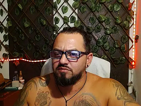 mr_wolf46n Live XXX chat