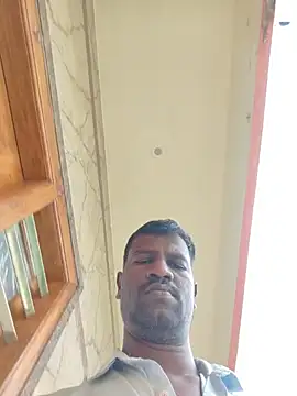 Paramkeerthi Chat XXX in diretta