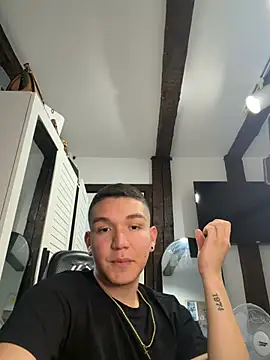 Santiagolugo15 webcam show