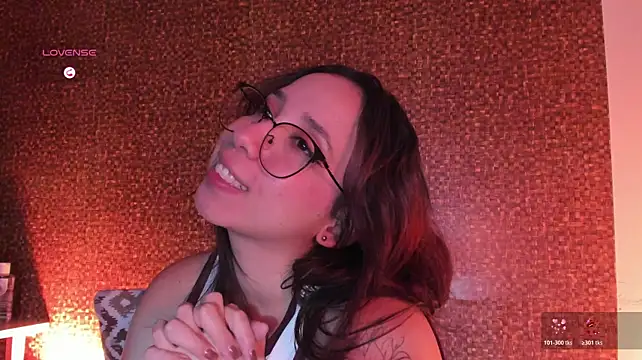 Apartment28's Live XXX Chat