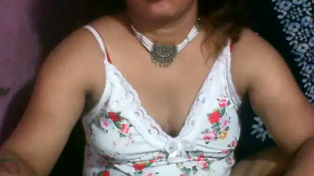 Chat XXX en directo de koyel90