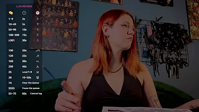 Serve_to_Alexa  élő XXX-chatje