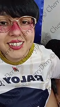CherryDerry Live XXX Chat