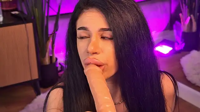 LucianaDelSol's Live XXX Chat