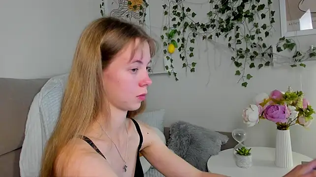 Eda_Vixen Chat XXX in diretta