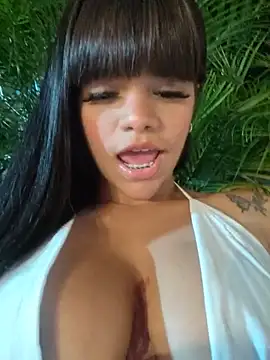 emma_bloomm Chat XXX live