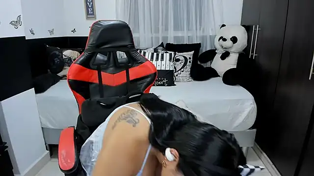 lucy007_ Chat XXX live