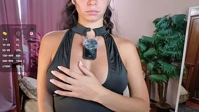 MioFlare's Live XXX Chat