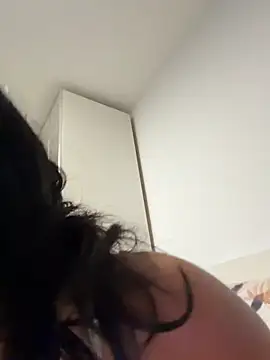 Yasmiinee Adlı Modelin Canlı XXX Sohbeti