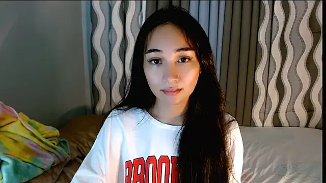 AsiaticRose_06 XXX чат на живо