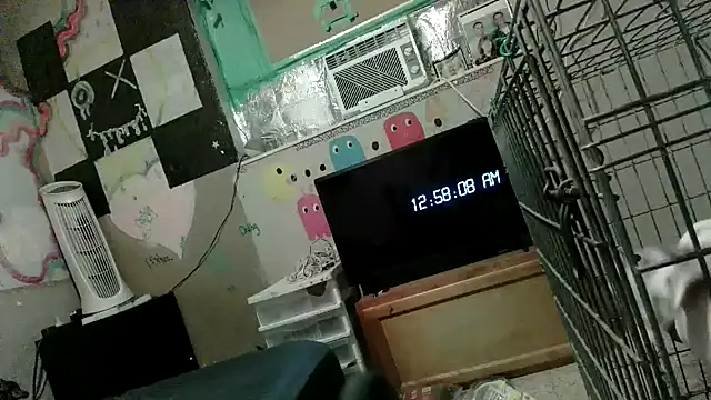 Chat +18 de PornStro921 ao vivo