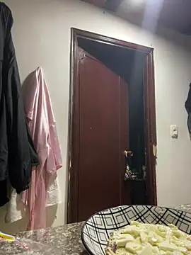 Liah_ferrer Adlı Modelin Canlı XXX Sohbeti