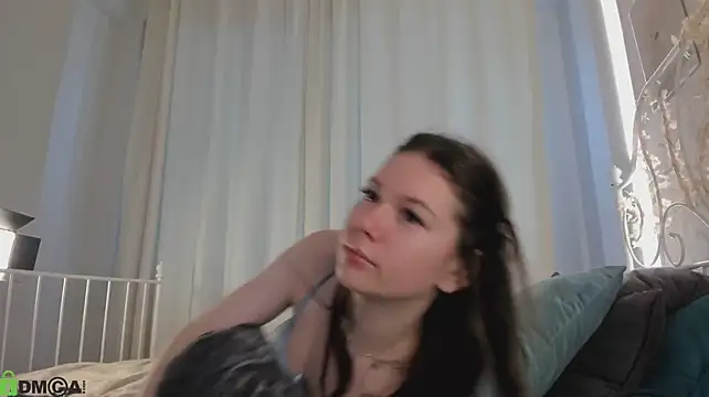Nicole_Charm Adlı Modelin Canlı XXX Sohbeti