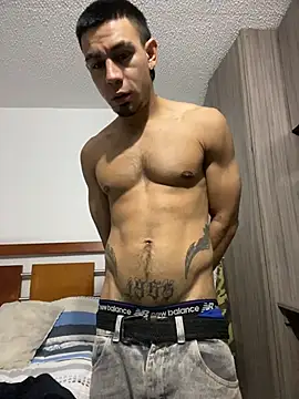 Taylor_DiamondBoy's Webcam Show