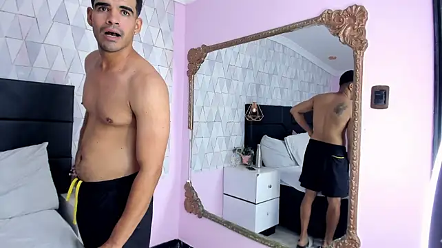 DaviidClarck Adlı Modelin Canlı XXX Sohbeti