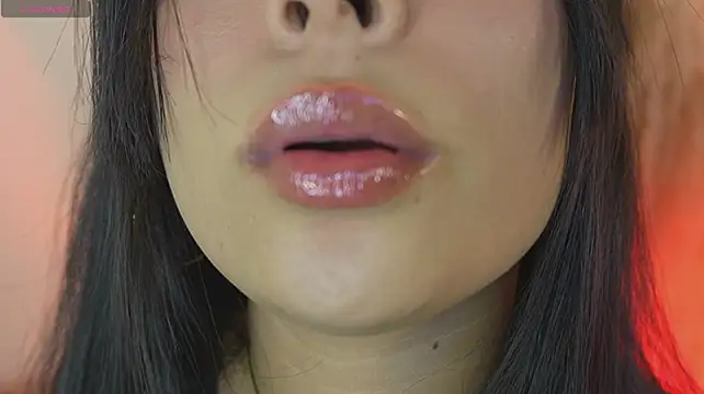 Chat XXX en directo de mia_roux1