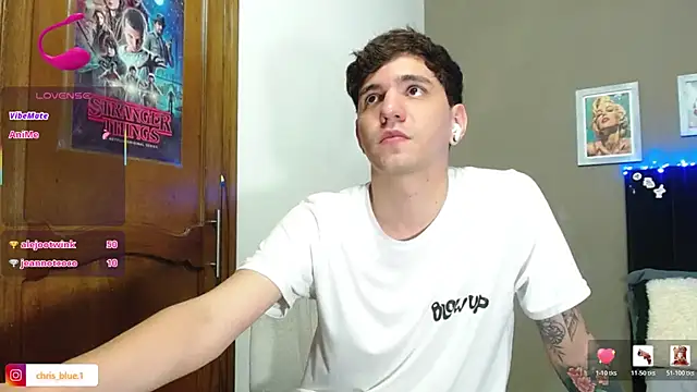 Chat XXX en directo de Matteo12_