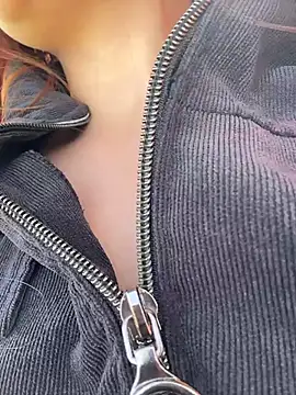 XXX chat uživo modela LisaCatt