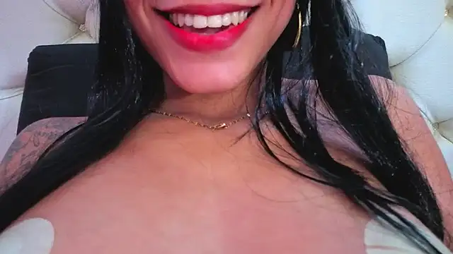 Malia_fox 现场XXX聊天