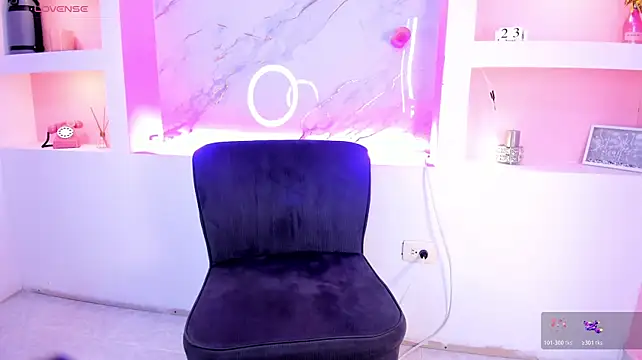 Chat XXX en directo de CandyDance1_