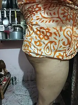 dhanshri143 webcam show