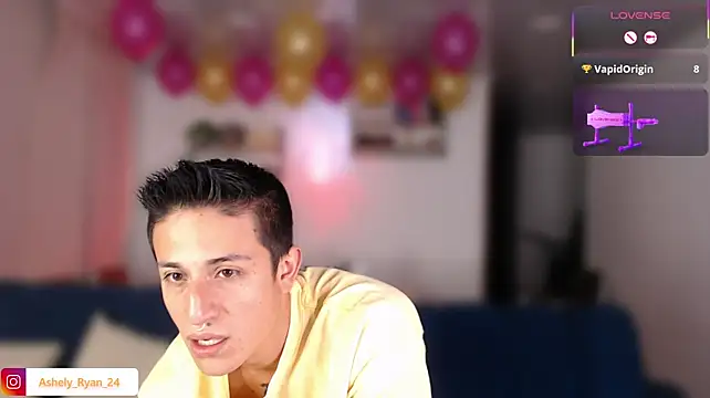 ashely_ryan24 在線直播表演