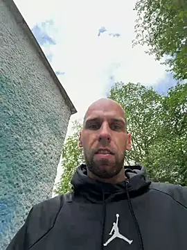 Oliver_outside 现场XXX聊天