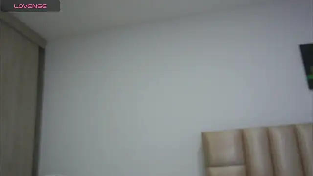 Chat +18 de Phiamat_ ao vivo