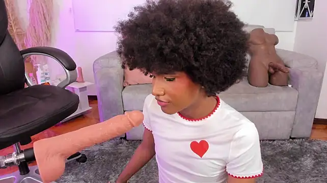 NaomiSaenz_'s Live XXX Chat