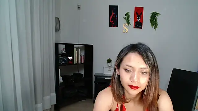 SKARLETEENn Live XXX chat