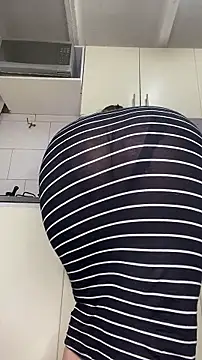 Chatroom XXX en direct de Chloee_Peach
