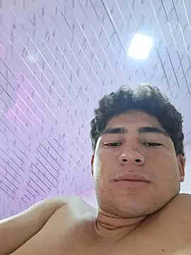 house_hot11n Live XXX chat