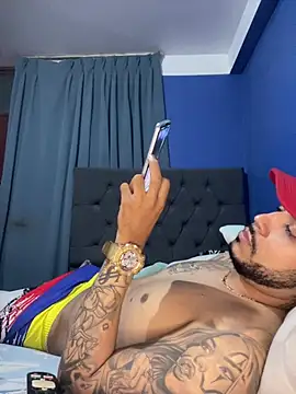 Show modela 420elnene420 na web-kameri