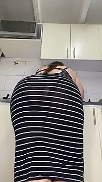 Czat XXX na żywo – Chloee_Peach