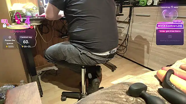 แชท XXX สดของ misteryman1956
