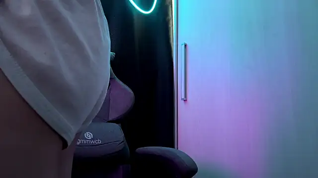 Babysmall_girl 网络视讯表演