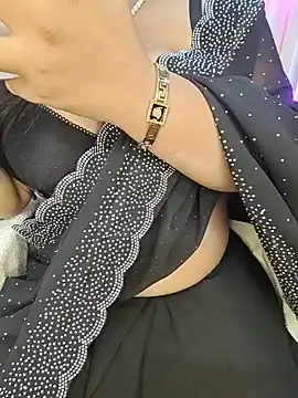Curvy_Pooja Chat XXX live