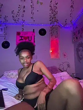 Aishadavis' Webcam Show