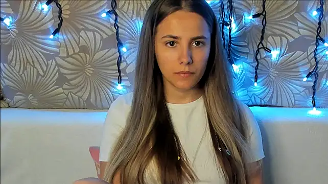 MaggieCake Chat XXX live