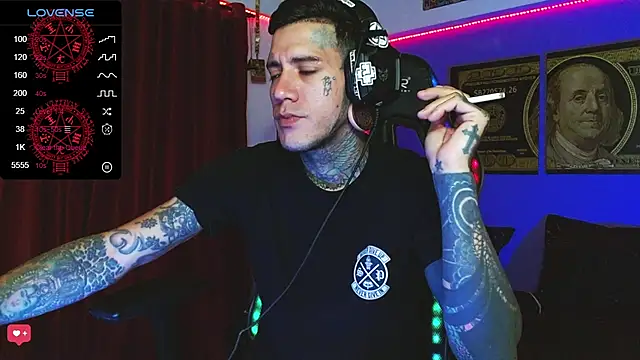 Chat +18 de jhonny__ackerman ao vivo