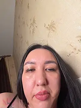 Naughtbaby_2025 Adlı Modelin Canlı XXX Sohbeti