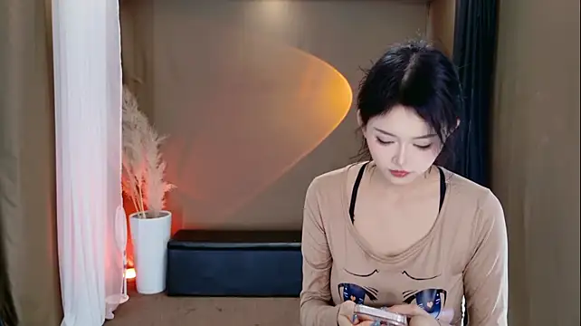 Banana-Milk69's Live XXX Chat